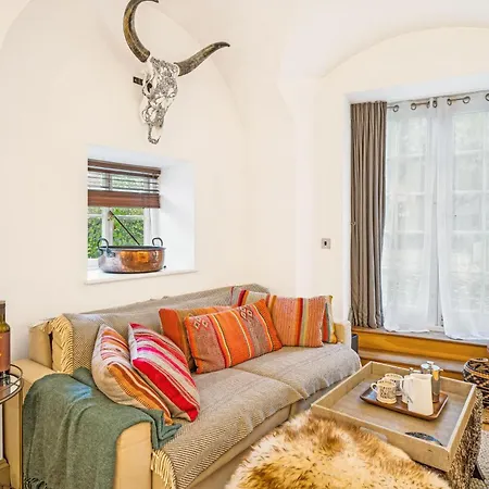 Amanzi Art House, African Soul, Charming 1bdr By Altoluxo Short Lets & Serviced With Free Wifi & Parking Appartement Bristol