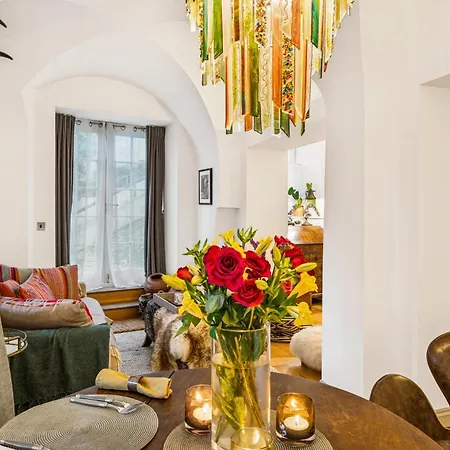 Amanzi Art House, African Soul, Charming 1bdr By Altoluxo Short Lets & Serviced With Free Wifi & Parking