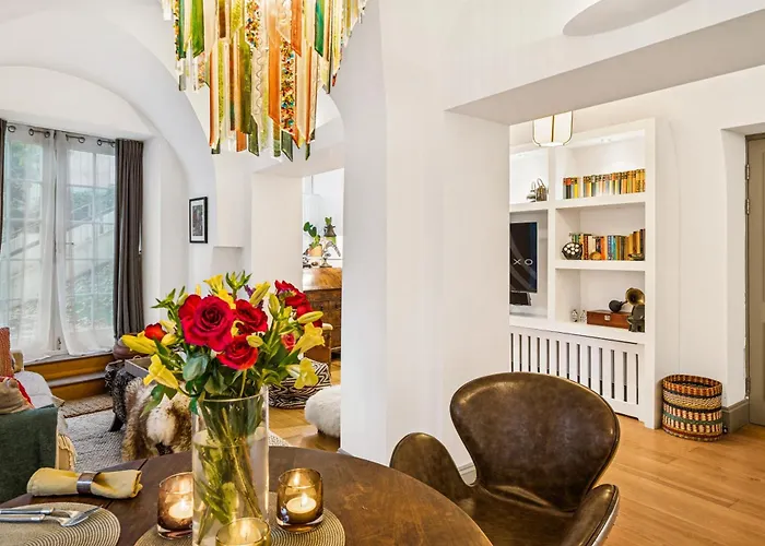 Apartament Amanzi Art House, African Soul, Charming 1bdr By Altoluxo Short Lets & Serviced With Free Wifi & Parking