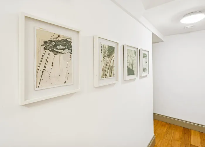 Apartament Amanzi Art House, African Soul, Charming 1bdr By Altoluxo Short Lets & Serviced With Free Wifi & Parking *