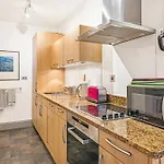Apartamento Amanzi Art House, African Soul, Charming 1bdr By Altoluxo Short Lets & Serviced With Free Wifi & Parking *