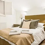 Apartamento Amanzi Art House, African Soul, Charming 1bdr By Altoluxo Short Lets & Serviced With Free Wifi & Parking *