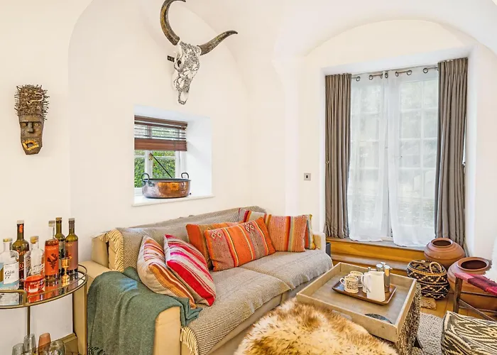 Amanzi Art House, African Soul, Charming 1bdr By Altoluxo Short Lets & Serviced With Free Wifi & Parking Lejlighed Bristol