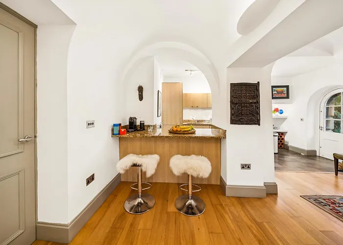 Amanzi Art House, African Soul, Charming 1bdr By Altoluxo Short Lets & Serviced With Free Wifi & Parking * 브리스틀